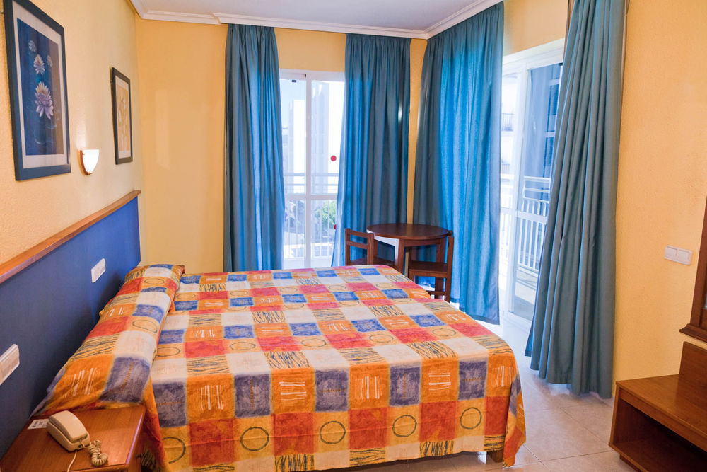 Aparthotel Vibra Sanan - Adults Only Sant Antoni de Portmany Zewnętrze zdjęcie