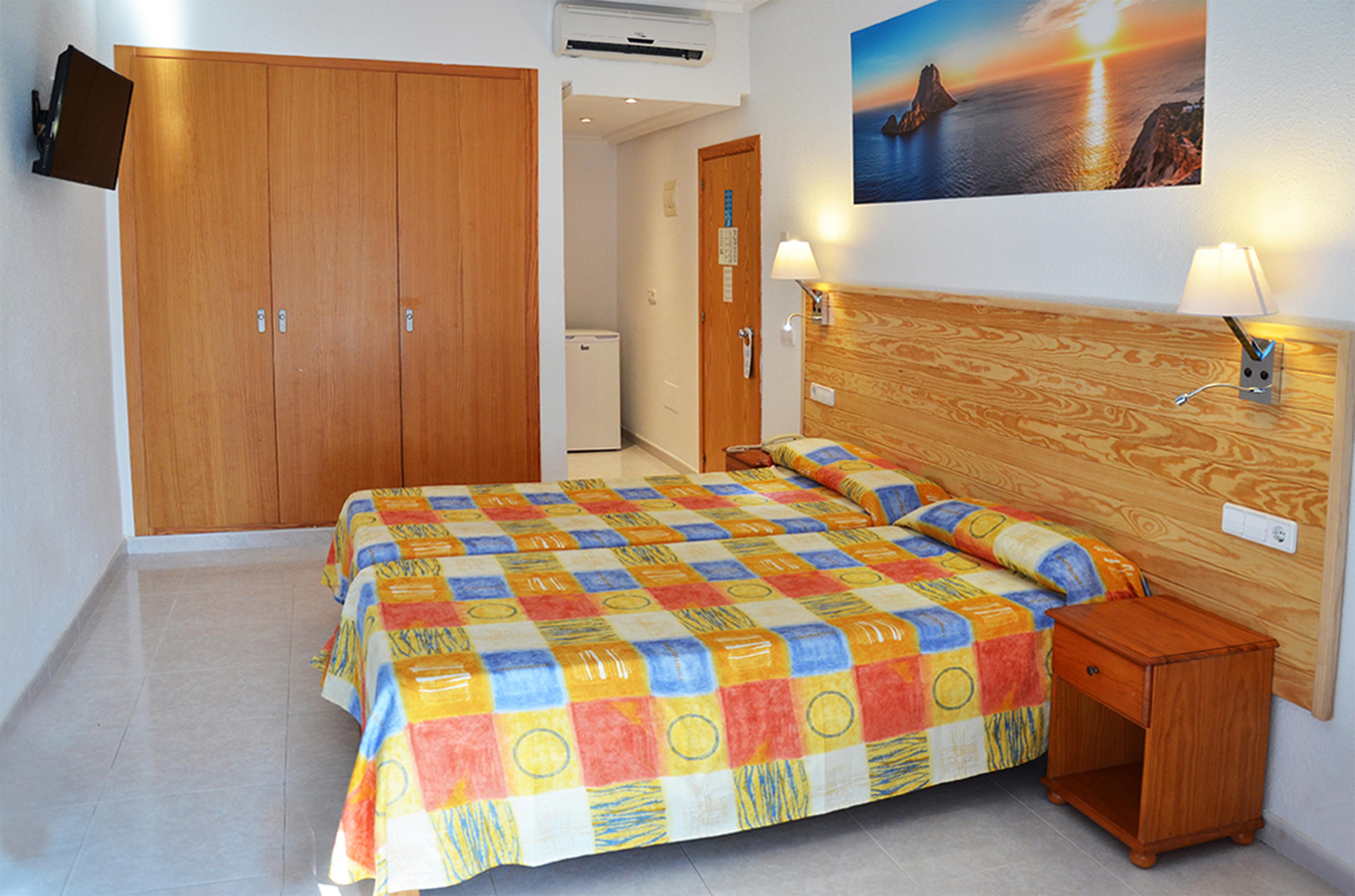 Aparthotel Vibra Sanan - Adults Only Sant Antoni de Portmany Zewnętrze zdjęcie
