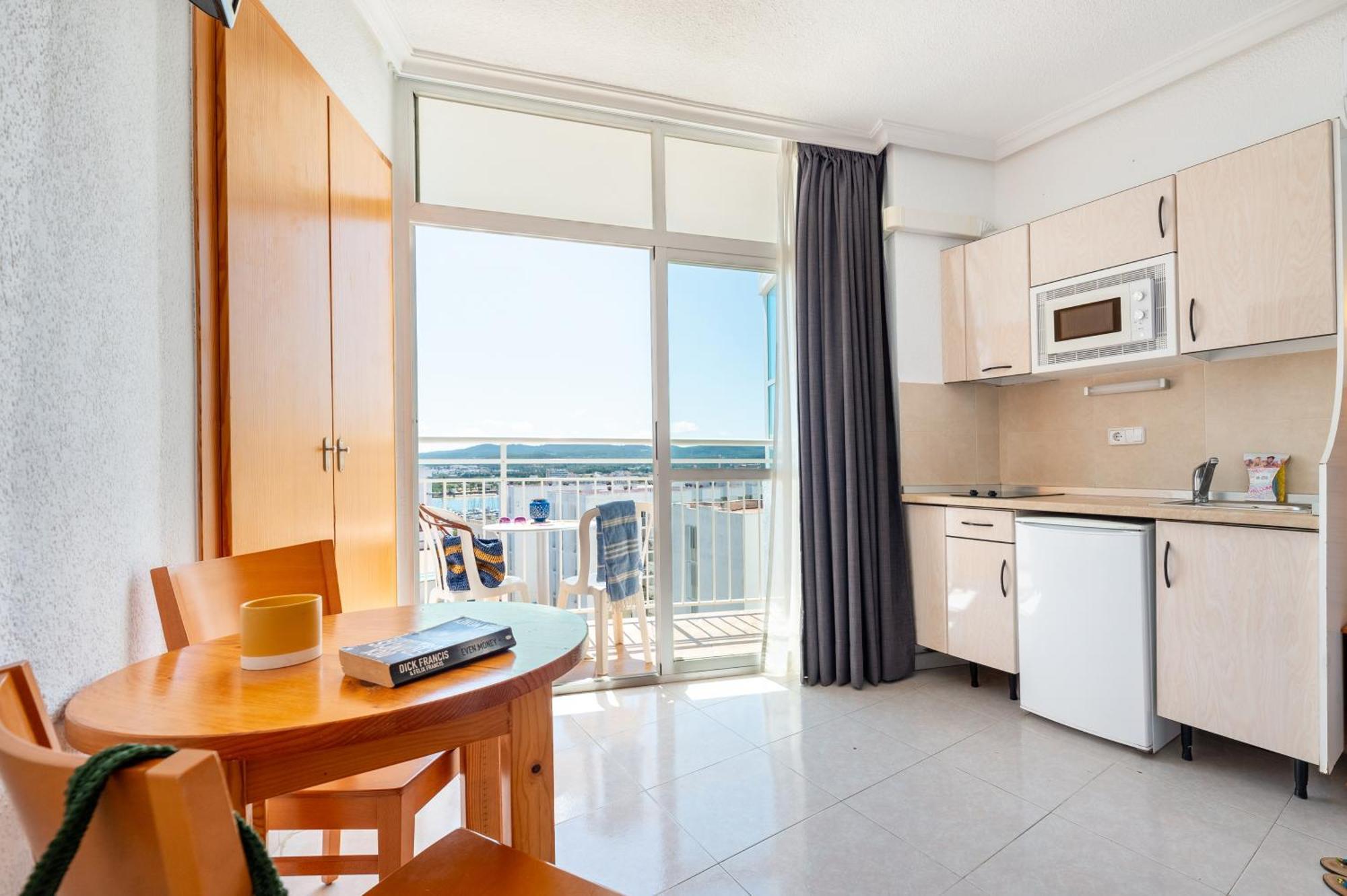 Aparthotel Vibra Sanan - Adults Only Sant Antoni de Portmany Zewnętrze zdjęcie