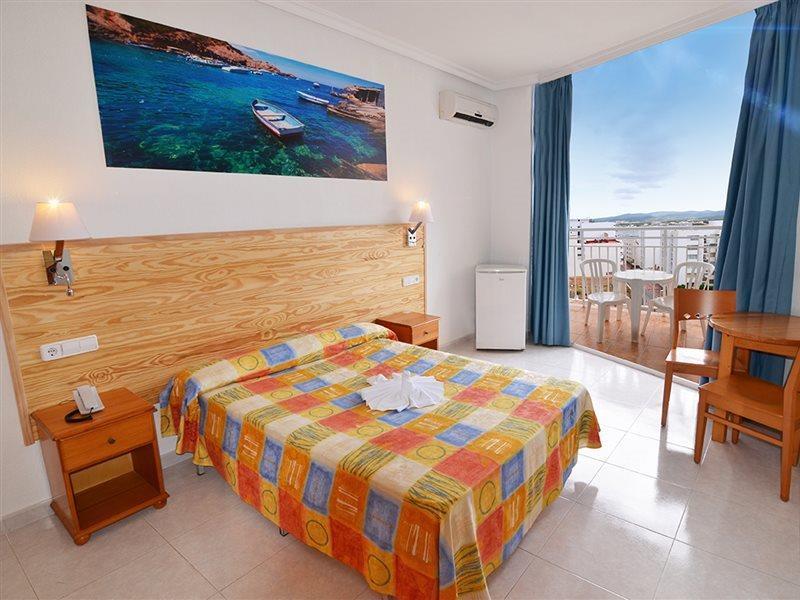 Aparthotel Vibra Sanan - Adults Only Sant Antoni de Portmany Zewnętrze zdjęcie