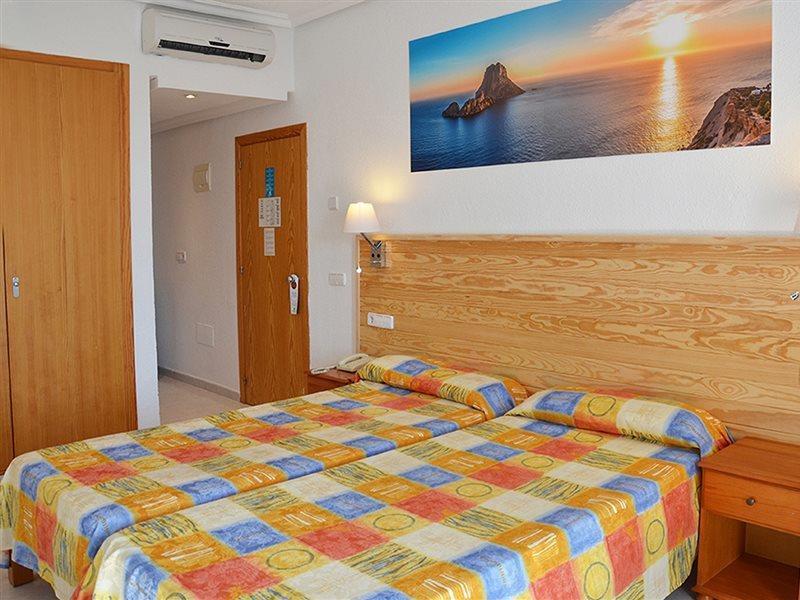 Aparthotel Vibra Sanan - Adults Only Sant Antoni de Portmany Zewnętrze zdjęcie